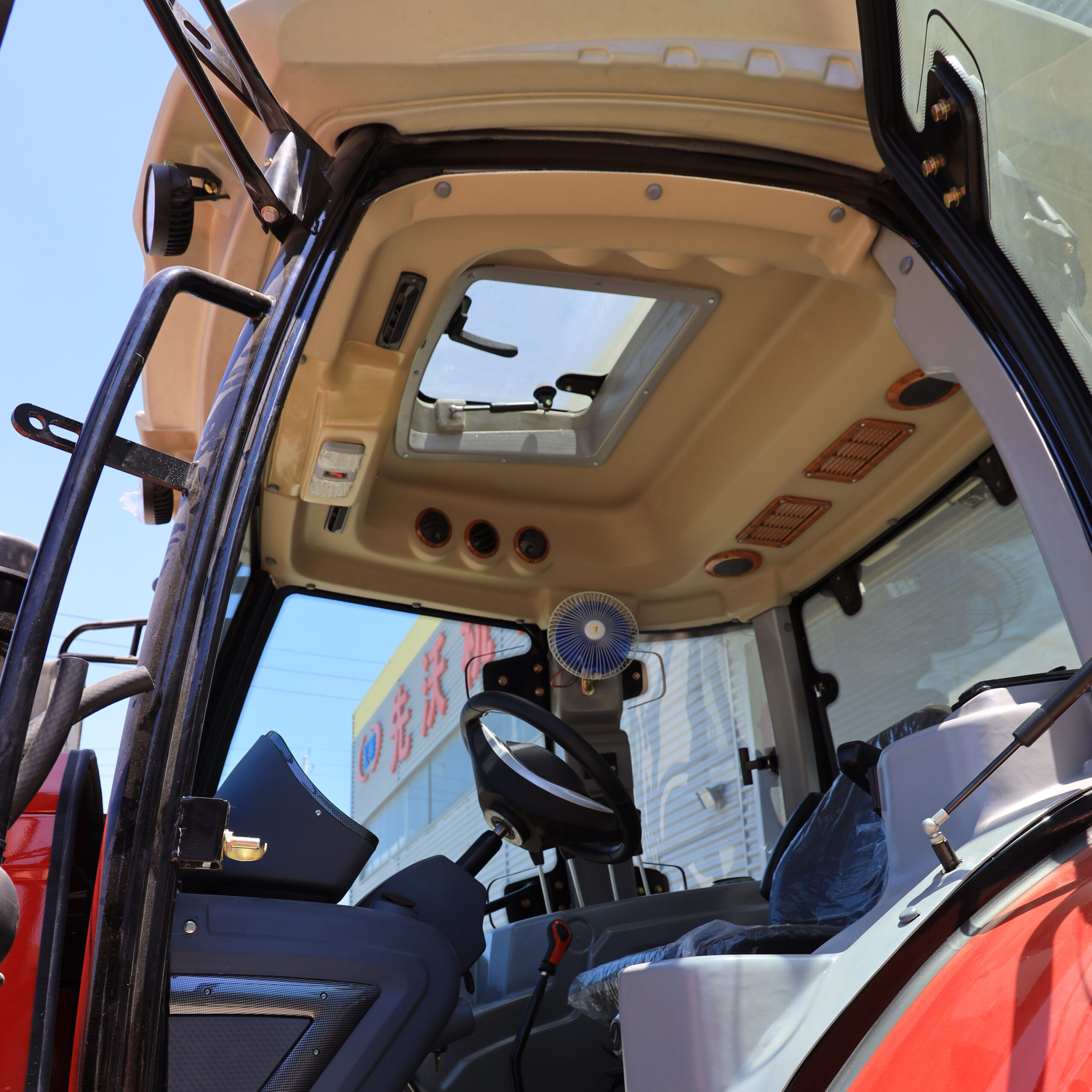 Tracteurs Tracteurs agricoles Meilleur fournisseur de Massey Ferguson de fabrication originale – Image 4