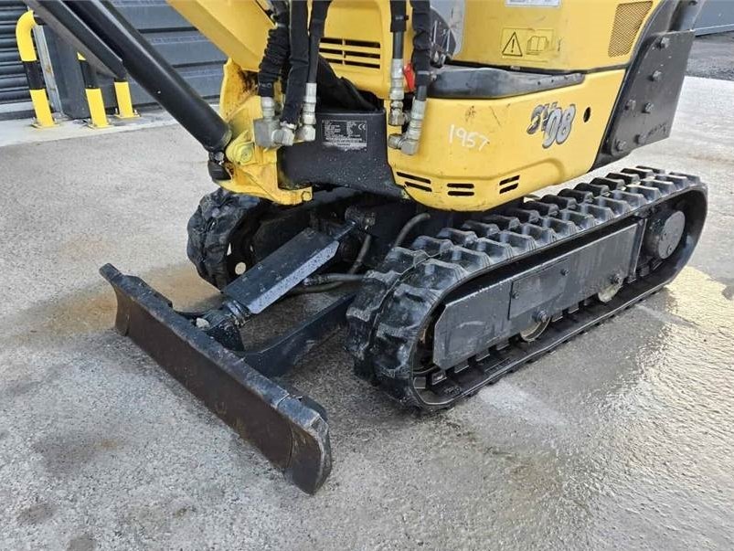 Mini pelle Yanmar SV08 2020 – Micro pelle compacte, faible nombre d’heures et excellente performance – Image 5